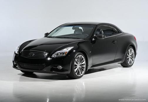 Black 2014 INFINITI Q60 Base