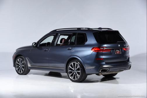 2021 BMW X7 M50i