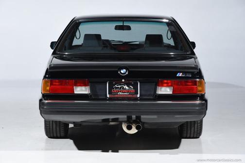Black 1988 BMW M6 Base