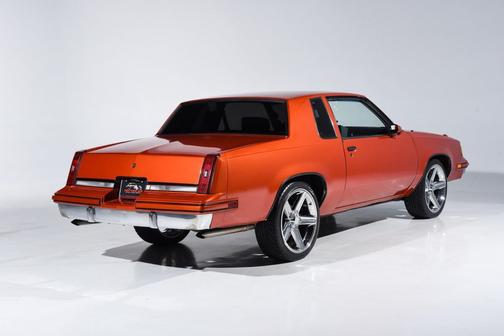 1988 Oldsmobile Cutlass Supreme Base