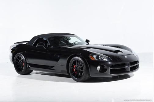 Viper Black Clearcoat/Black Soft Top 2004 Dodge Viper SRT10