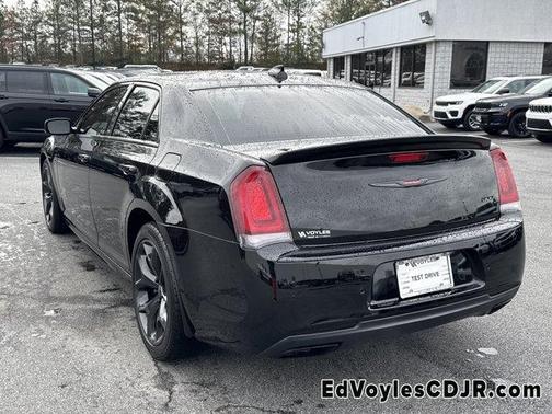 2022 Chrysler 300 S