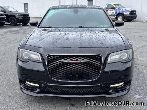 2022 Chrysler 300 S