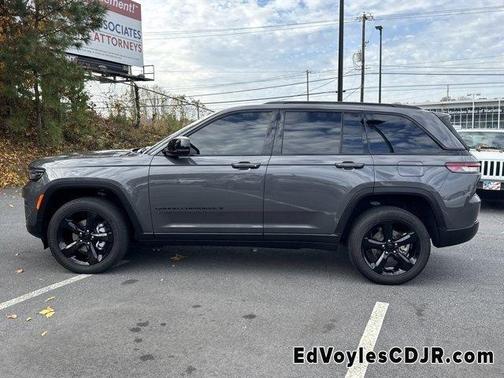 2023 Jeep Grand Cherokee Altitude