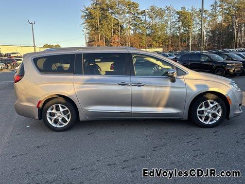 2020 Chrysler Pacifica Limited