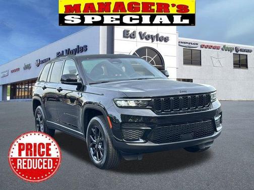 2025 Jeep Grand Cherokee Laredo