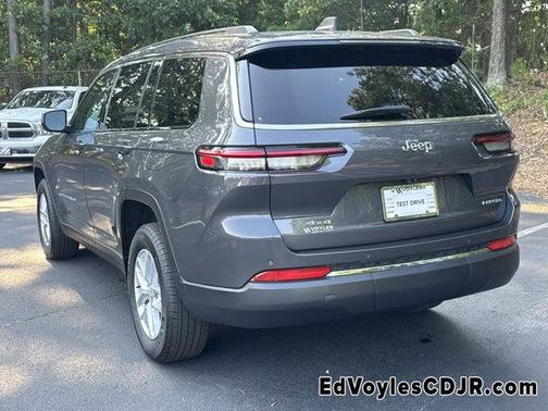 2023 Jeep Grand Cherokee L Laredo