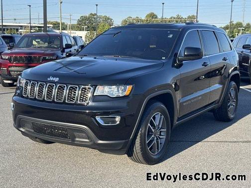 2020 Jeep Grand Cherokee Laredo E