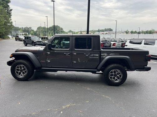 Granite Crystal Clearcoat Metallic 2026 Jeep Gladiator Rubicon