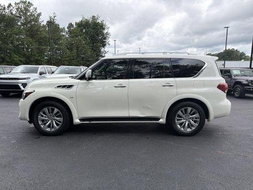 White 2017 INFINITI QX80 Base