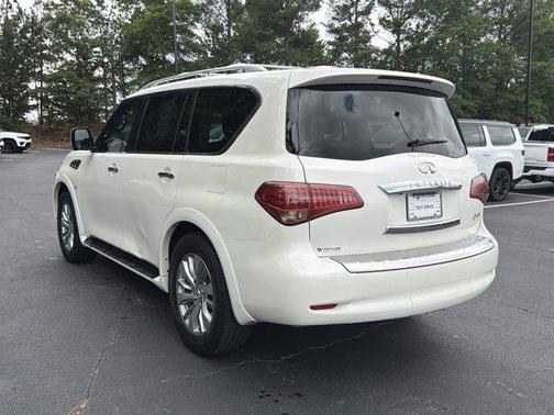 White 2017 INFINITI QX80 Base