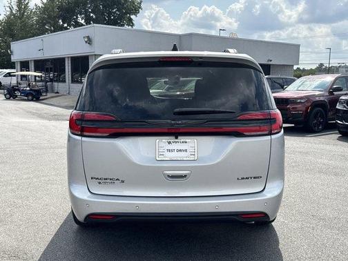 2026 Chrysler Pacifica Limited