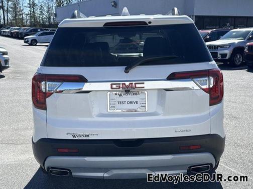 2021 GMC Acadia SLT
