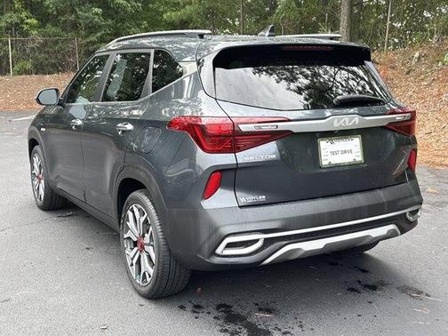 2022 Kia Seltos SX