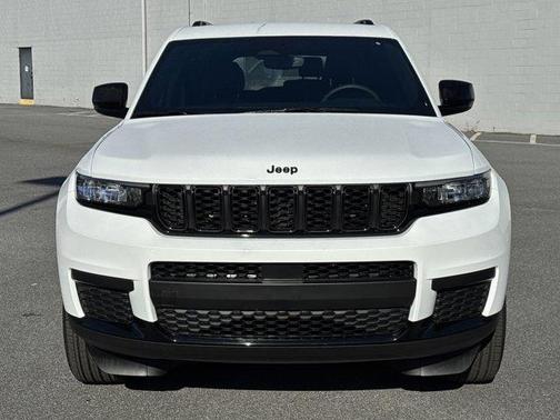 2024 Jeep Grand Cherokee L Laredo