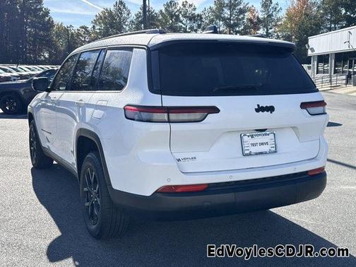 2024 Jeep Grand Cherokee L Laredo