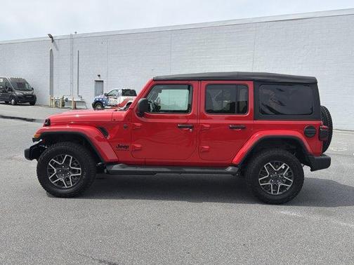Firecracker Red Clearcoat 2026 Jeep Wrangler Sahara