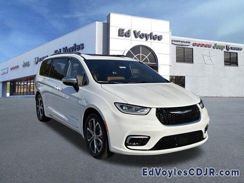 2026 Chrysler Pacifica Pinnacle