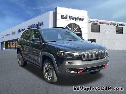 2022 Jeep Cherokee Trailhawk