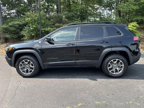 2022 Jeep Cherokee Trailhawk