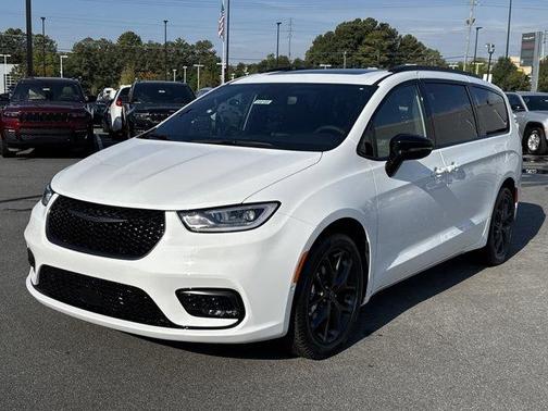 2026 Chrysler Pacifica Limited