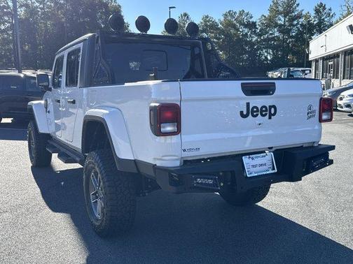 2021 Jeep Gladiator Sport