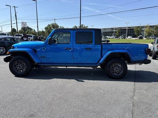 2025 Jeep Gladiator Sport
