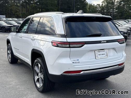 2022 Jeep Grand Cherokee 4xe Base