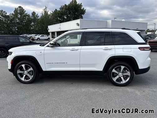 2022 Jeep Grand Cherokee 4xe Base