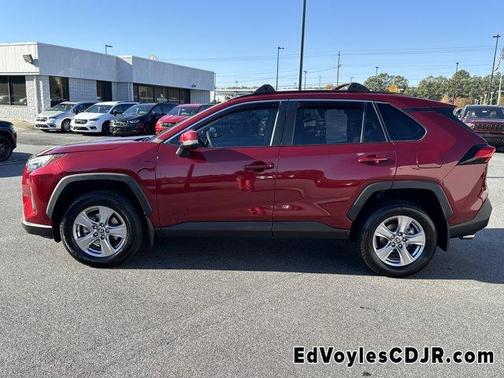 2023 Toyota RAV4 XLE