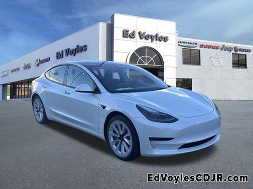 2022 Tesla Model 3 Long Range