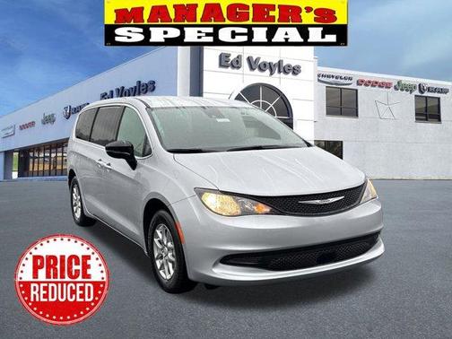 2026 Chrysler Voyager LX