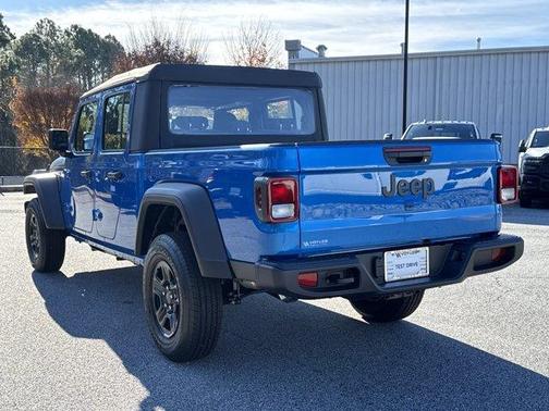 2025 Jeep Gladiator Sport