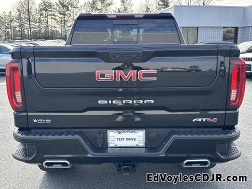 2022 GMC Sierra 1500 AT4