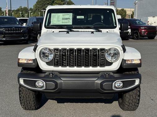 2025 Jeep Gladiator Sport