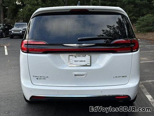 2024 Chrysler Pacifica Limited