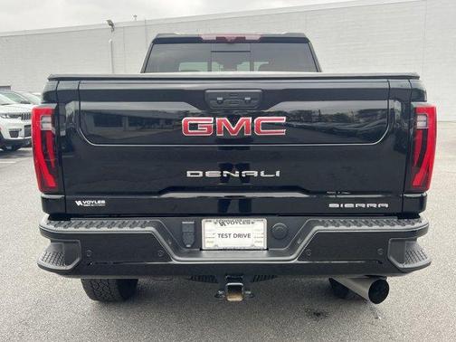 2024 GMC Sierra 2500 Denali