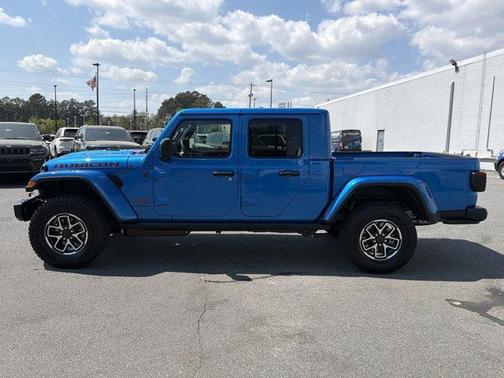 Hydro Blue Pearlcoat 2026 Jeep Gladiator Rubicon