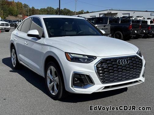 2022 Audi Q5 45 S line Premium Plus