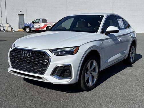 2022 Audi Q5 45 S line Premium Plus