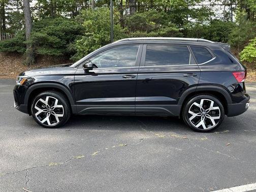 2023 Volkswagen Taos 1.5T SEL