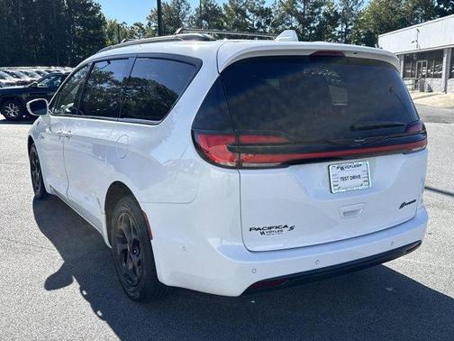 2021 Chrysler Pacifica Hybrid Touring L