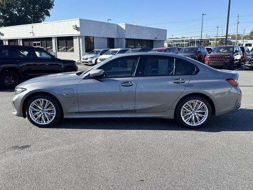 2023 BMW 330e 330e