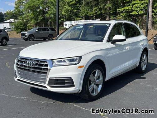 2018 Audi Q5 2.0T Premium Plus