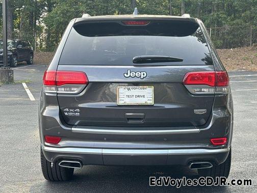 2019 Jeep Grand Cherokee Summit