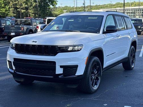 2025 Jeep Grand Cherokee L Laredo
