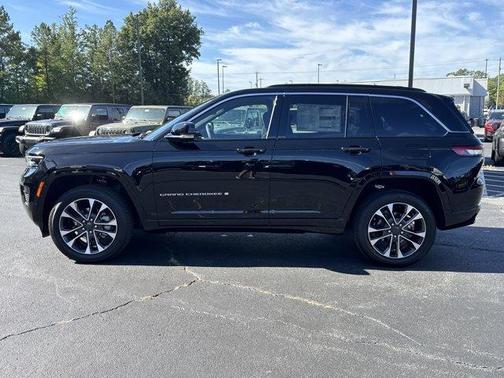 2025 Jeep Grand Cherokee Overland