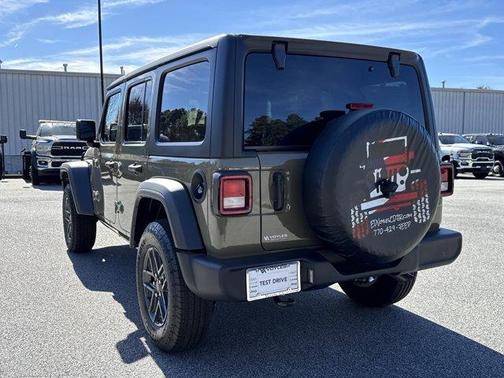 2025 Jeep Wrangler Sport