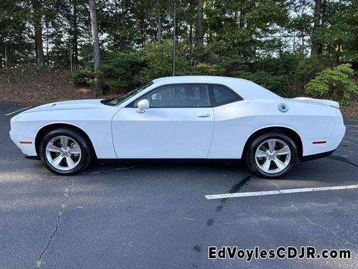 2021 Dodge Challenger SXT