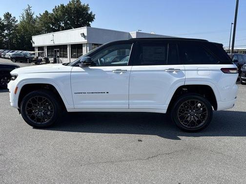 2025 Jeep Grand Cherokee Summit